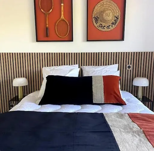 108 2 Personnes Tennis 아파트 아그